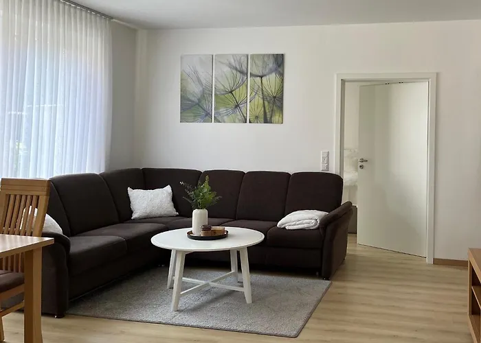 Schoene Mit Eigenem Stellplatz Appartamento *